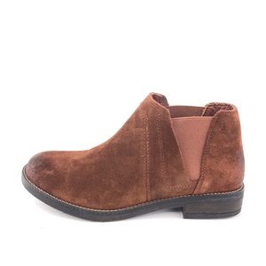 Clarks Demi Beat Ankle Booties 7M